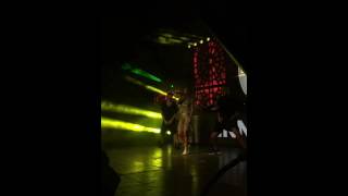 Inna - Walking on the Sun (live) 2016 sun sun sun