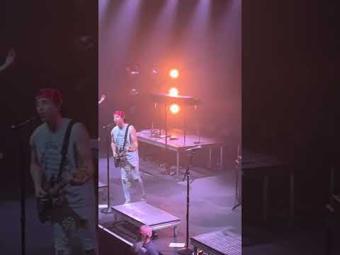 All Time Low - Fat Lip / Teenage Dirtbag / My Own Worst Enemy / All The Small Things / Sk8r Boi