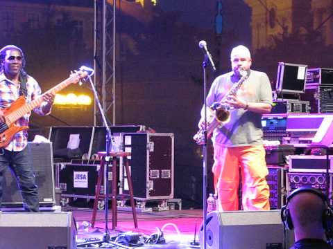 MIke Stern/Richard Bona Band - BJF´12 (4.part)