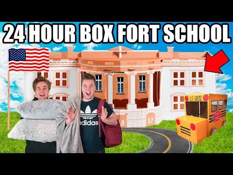 24 HOUR BOX FORT HIGH SCHOOL CHALLENGE!! 📦🚌 Robots, Cool Kids & School Roleplay