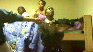 Duggy/Titty, Bounce{{Feat. Titty &amp; Bounce}}}