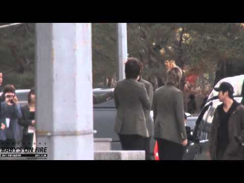 111106 Hoya + Nurungie - Infinite going back home from Sharing Love Concert