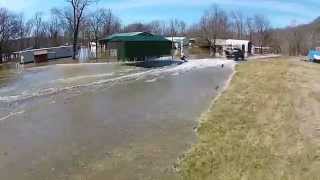 preview picture of video 'Wake boarding on 3rd Street (Ohio River Flooded)'