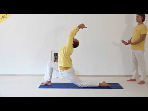 Halbmond - Anjaneyasana - 84 Hauptasanas - Teil 54