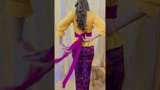 Download lagu Tutorial memakai selendang sifon #shorts #tutorial #fashion #kebaya #beautiful #beauty mp3