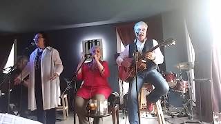 El Consorcio - Aquellas Pequeñas Cosas II (Bluemoon, 25 de junio de 2017)