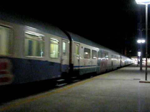 E444R-007 con treno n°226 Palatino Roma-Parigi - 2009-08-22