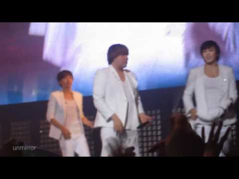 [fail fancam] 110610 Super Junior - U SM Town Paris