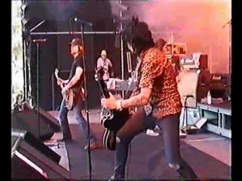 The Hellacopters - (Gotta Get Some Action)NOW!  Live in 1997