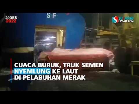 Cuaca Buruk, Truk Semen Nyemlung ke Laut Pelabuhan Merak