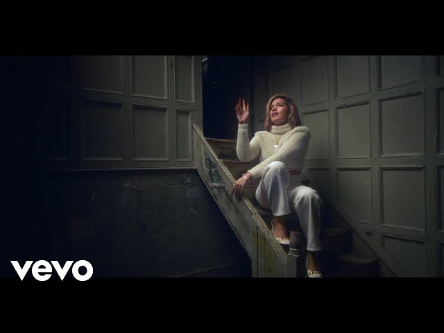 Time After Time von Mabel ((jetzt ansehen))