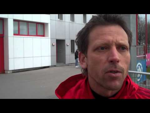 FCB-U19-Trainer Holger Seitz nach der Derby-Niederlage