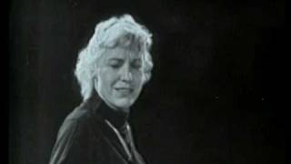 Lotte Lenya sings Kurt Weill (vaimusic.com)