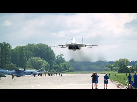 [ORIGINAL] MiG-29 extreme low pass