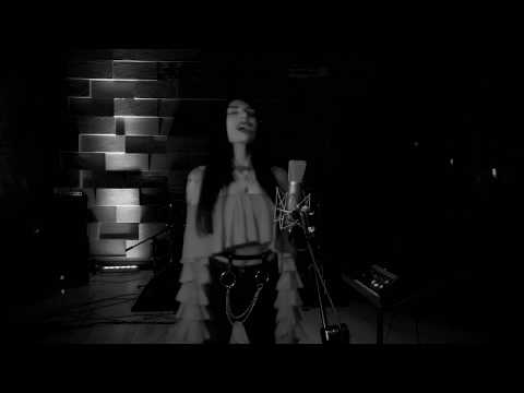 Merve Kazanç ft Ugras 13 - Ben Sana Vurgunum (Nükhet Duru Rock Cover)