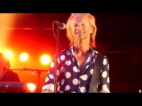 STAGE DOLLS Love don´t  bother me i Fredrikstad Hankø