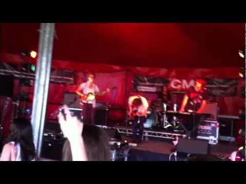 Foxx on Fire // Solar Plexus / Mission Abort (live) at Underage Festival