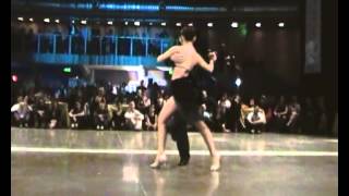 Neri Luciano Piliu & Yanina Quinones_tango2