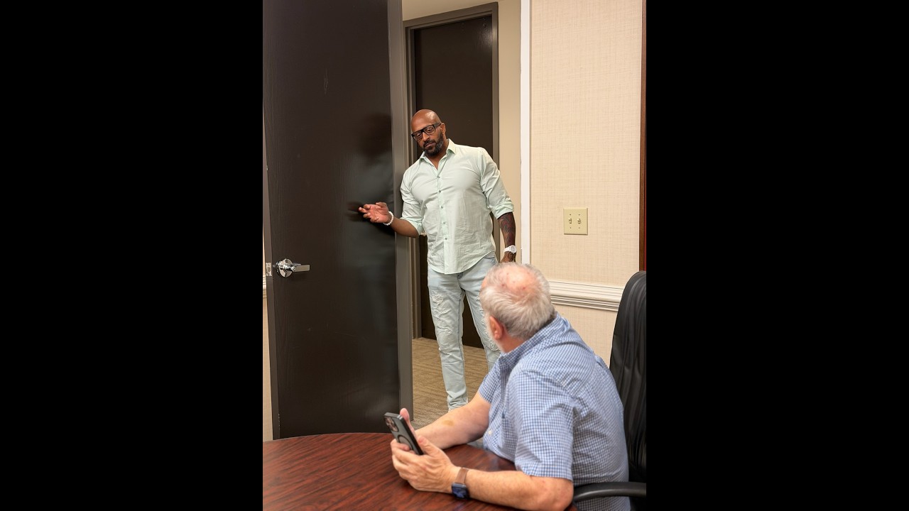 Larry asks Bethany’s Dad to drop the charges against Lynette