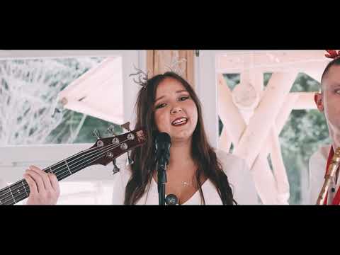 Zespół Juhasi - Dziś w stajence ( Official Video 2021 ) 🎷🌲