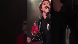 Download lagu INXS Tear Into 'New Sensation' Live at Wembley Stadium (1991) mp3