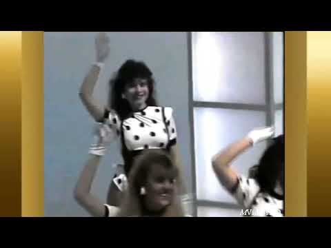 Alan e Aladim cantam Liguei pra dizer que te amo no Clube do Bolinha 1987