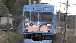 preview picture of video '【伊賀鉄道】200系SE51編成(201F)忍者列車ラッピング＠伊賀神戸〜比土'