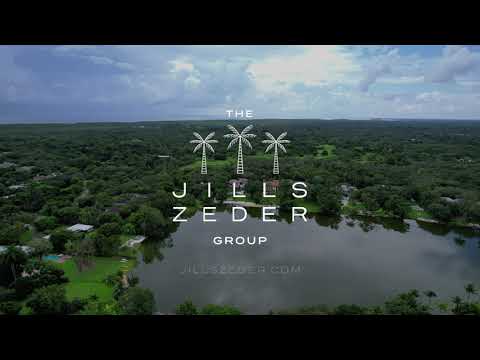 The Jills Zeder Group Presents 5275 Hammock Drive