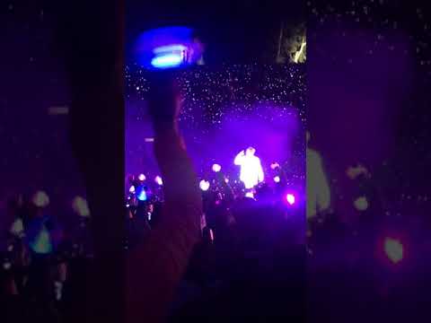 #BTS #Just dance #Rose bowl 190504 (fancam)