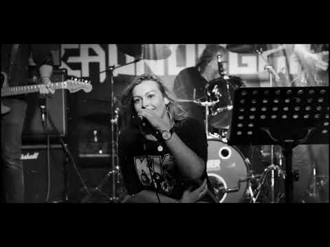 The Cosmic Trip Advisors - I've got it going on LIVE Dreadnought Rock