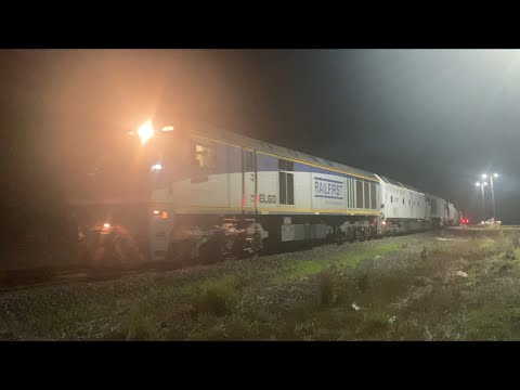 9761V SG SSR Grain with EL60 CLP12 EL56 departing Gheringhap heading to Woomelng 12/5/2023