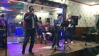 Download lagu Showtime Trio Ambisi (Live at Royal Resto) 2023 mp3