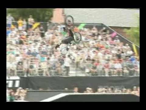 PROPS - BMX CRASH
