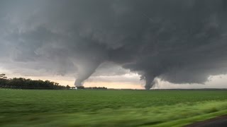 preview picture of video 'Pilger Nebraska tornado chase, June 16, 2014'