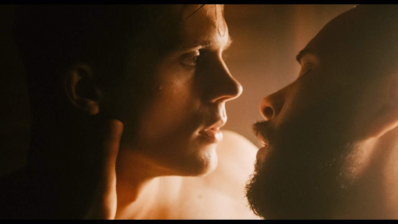 Miniature de la vidéo ENTRE LES ROSEAUX - Bande Annonce VOST du film Entre les roseaux