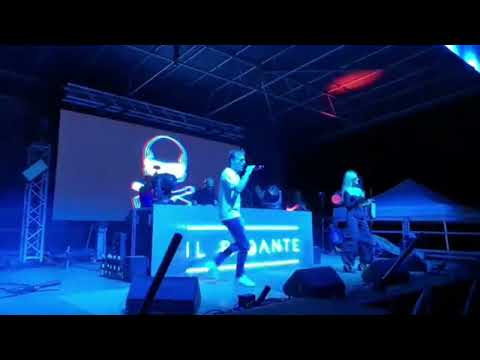 Arconate:Il pagante  sale  sul  palco della festa della Birra 2022 davanti a più di 4000 ragazzi .