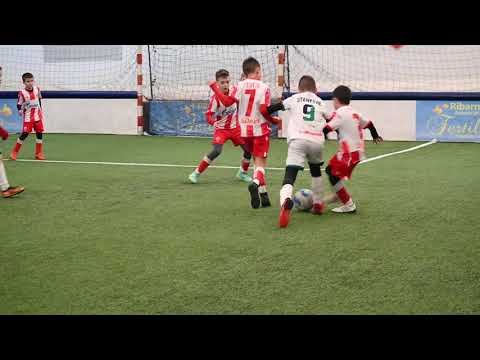 MINI-MAXI KUP: VULETOVE BOMBE, ŽELJA I BORBENOST NIKINIH DEČAKA I ZVEZDINA POBEDA 11