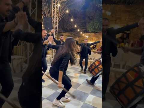 الله اكبر على عمالقة الدبكة اللبنانية رامي بيضون وام الجود dabke lebanon