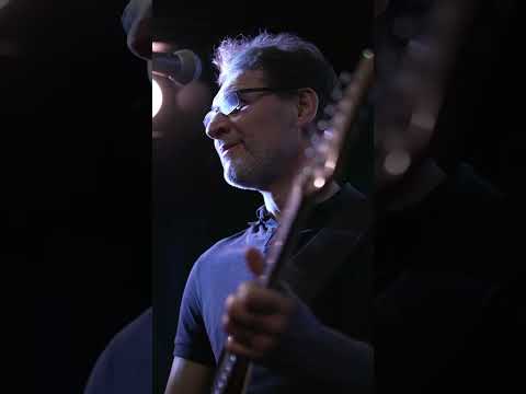 Intruzi- Niezniszczalni (live) Hard Rock Cafe Wrocław.