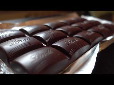 LINDT EDELBITTER MOUSSE CRANBERRY 70% CACOA