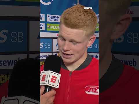 Kees Smit kon niet zo genieten van 'voetvolley' bij PSV: "Heel irritant, ja" 😅