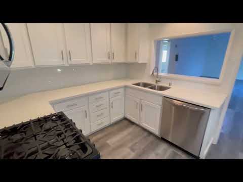 PL10196 - Beautifully Remodeled Huge Modern 2 Bedroom Luxury Apartment For Rent!