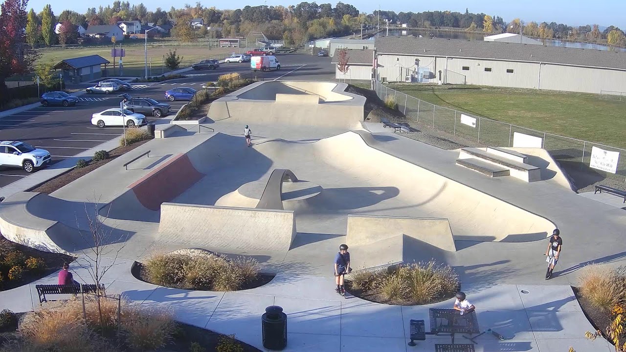 Live webcam view of Monmouth Skatepark