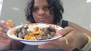 COMENDO TRIPA E LÍNGUA DE BOI FREITA UMA VERDEIRA DELÍCIA 
