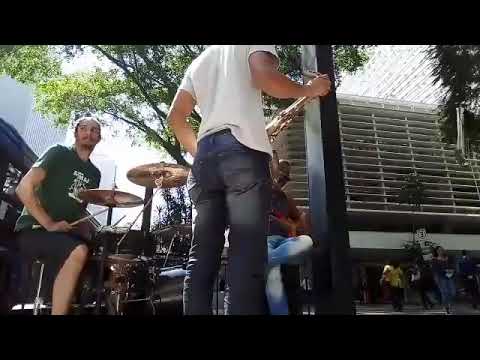 Zóio de Lula  (Charlie Brown Jr) Tcom7