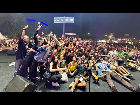 POTLOT JAM DI SYNCHRONIZE