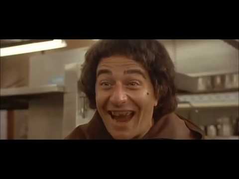 Les Visiteurs - Jacquouille dans la cuisine [Gwendoline] (scène culte)