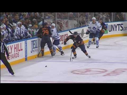Joey Crabb's Goal 1st as a Leaf - Leafs 2 vs Sabres 0 - Feb 16th 2011 (HD)