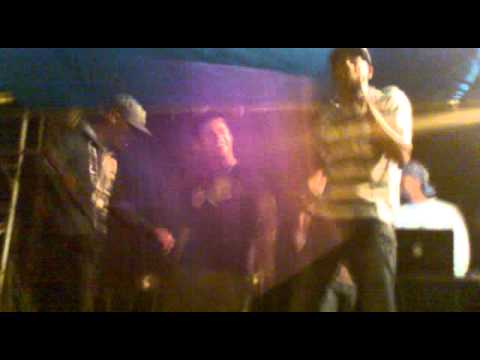 Mcs Cuca e Yuri no baile da sopa dia 16/06/2012