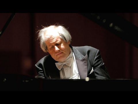 Grigory Sokolov plays Beethoven - Piano Concerto No. 5 (Paris, 1985)